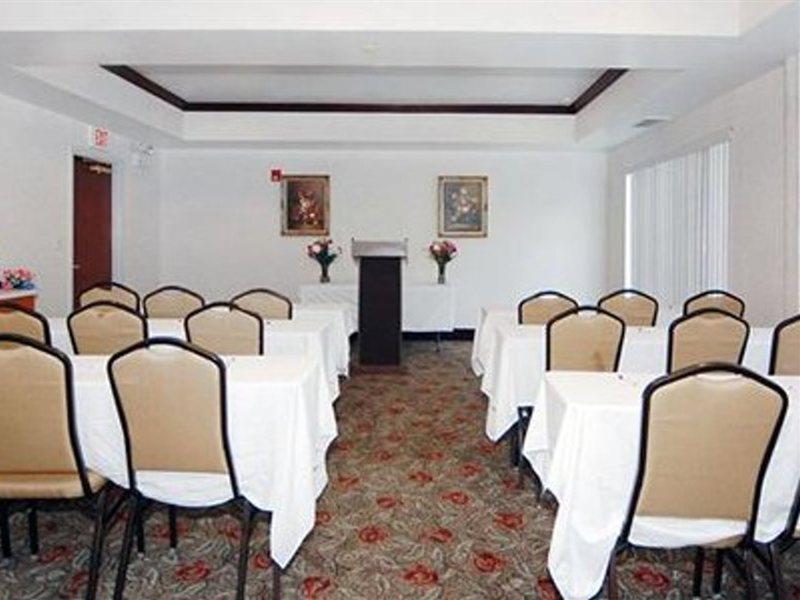 Comfort Suites Newark - Harrison Съоръжения снимка
